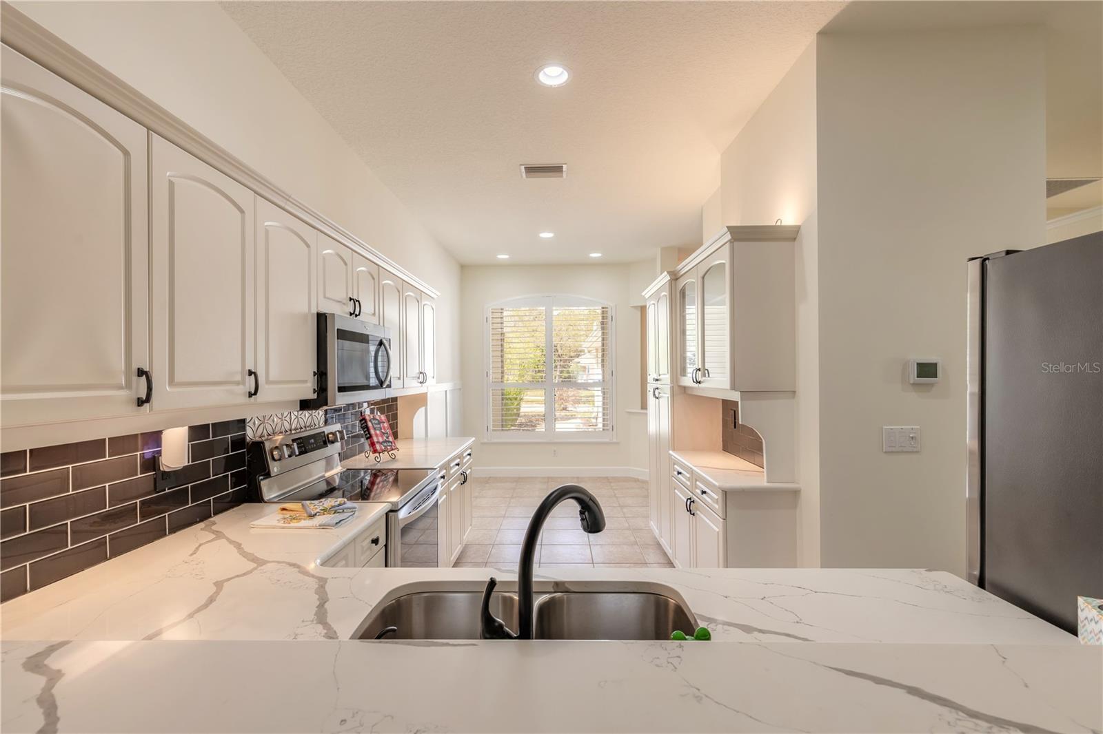 Image 16 of 39 For 3013 Glin Circle