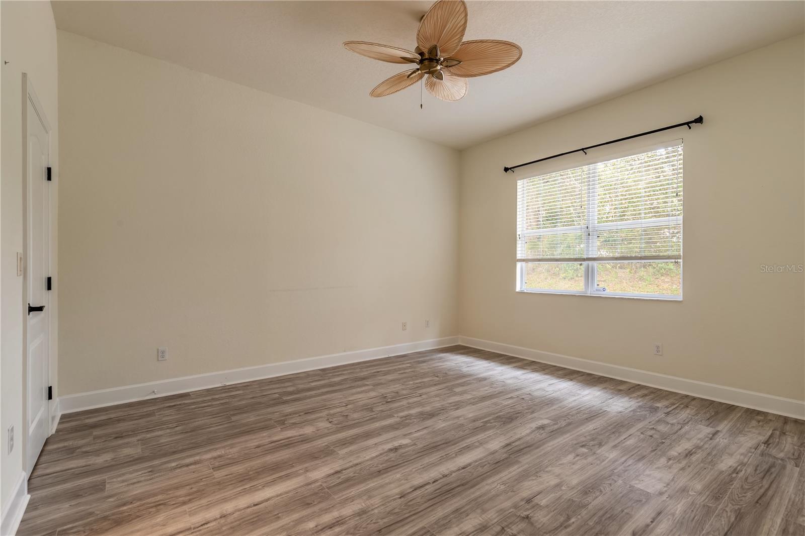 Image 18 of 39 For 3013 Glin Circle
