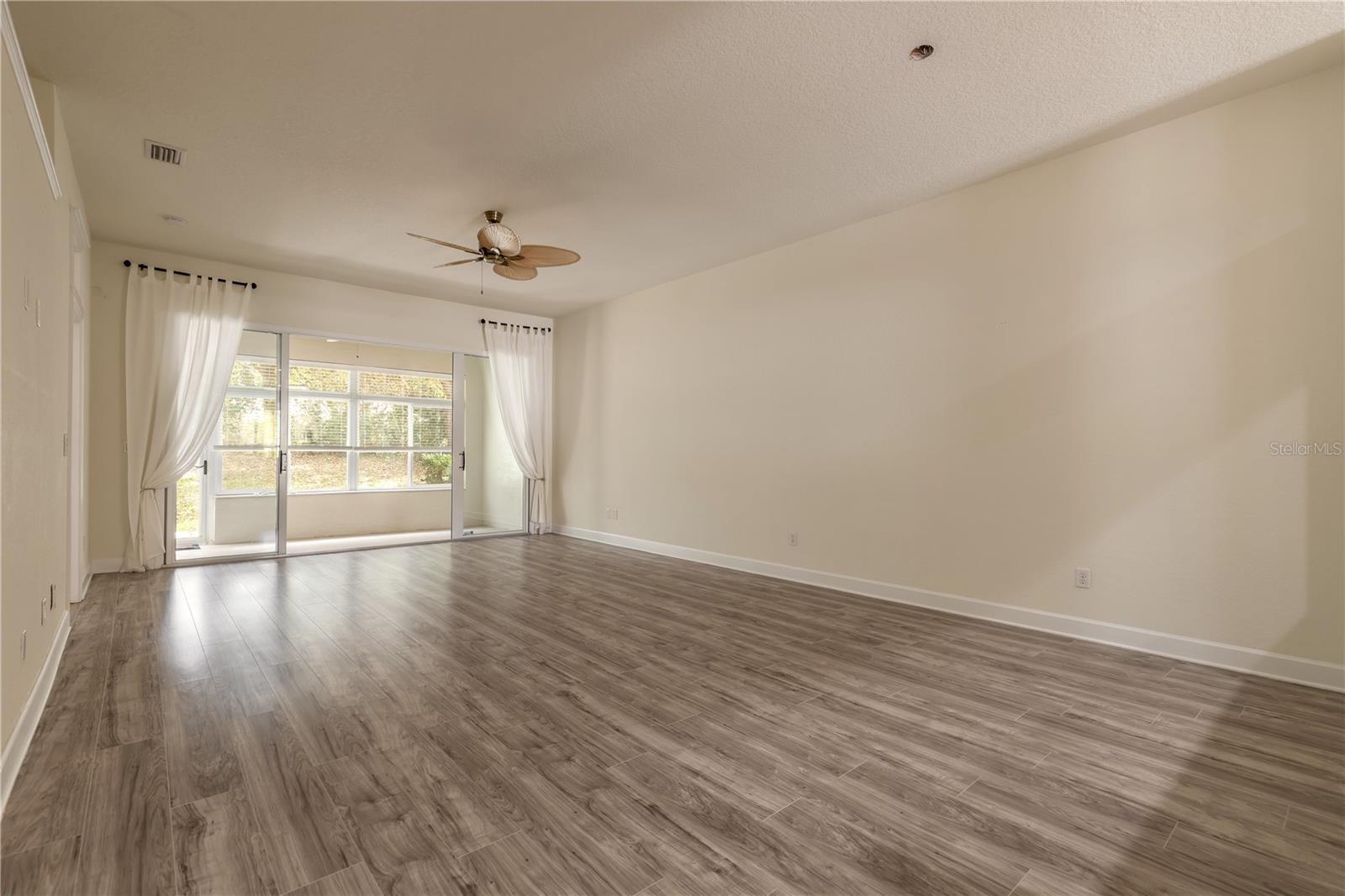 Image 5 of 39 For 3013 Glin Circle