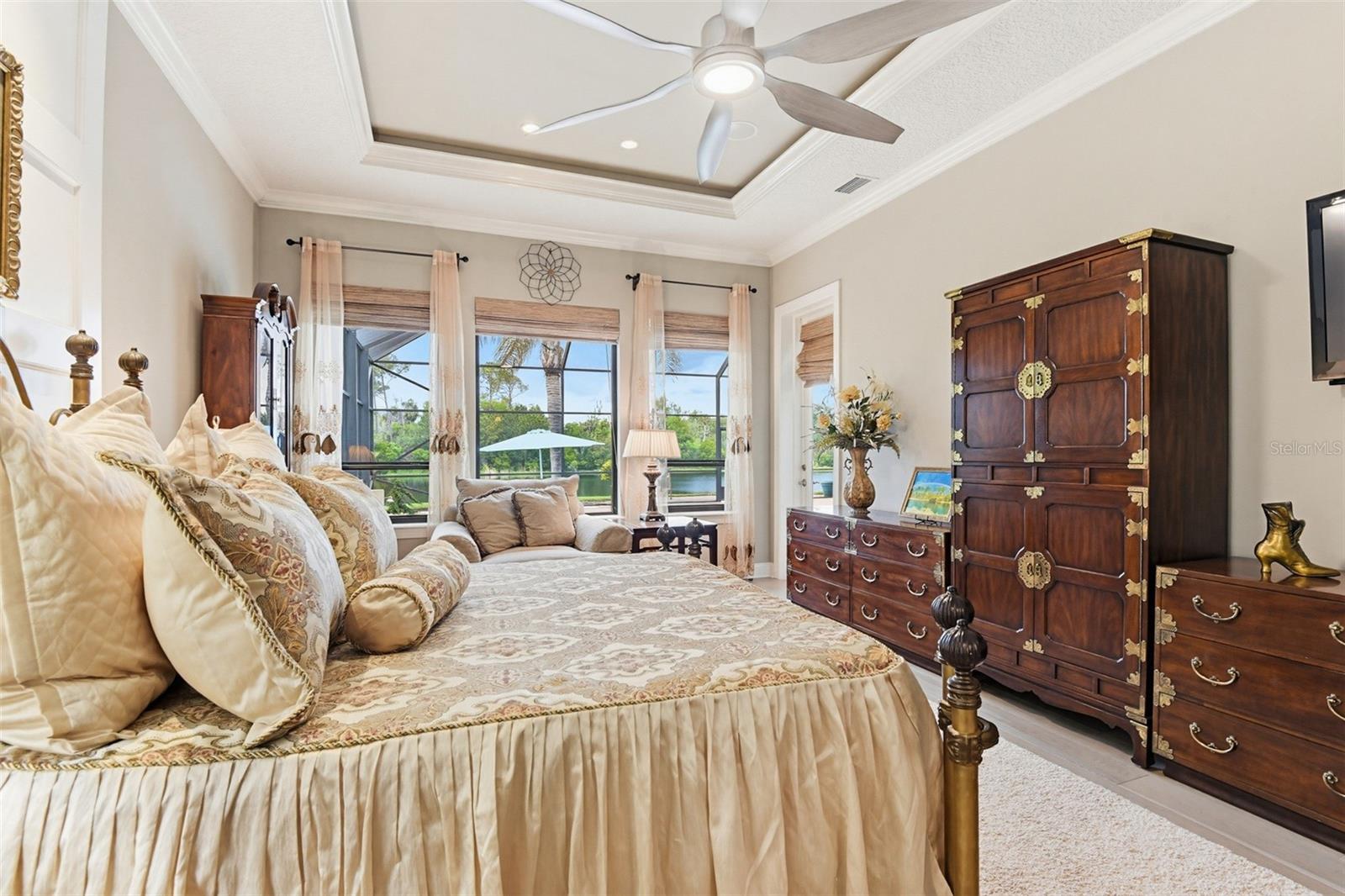 Image 20 of 70 For 204 Willow Oak Way