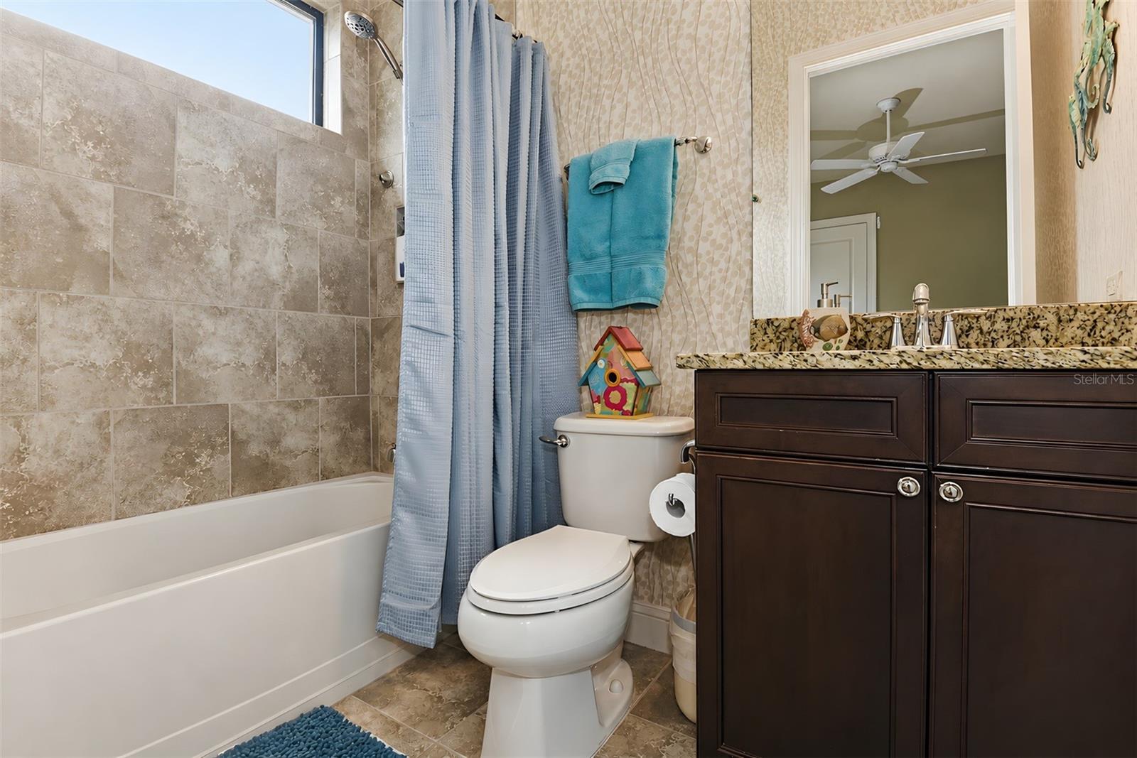 Image 28 of 70 For 204 Willow Oak Way