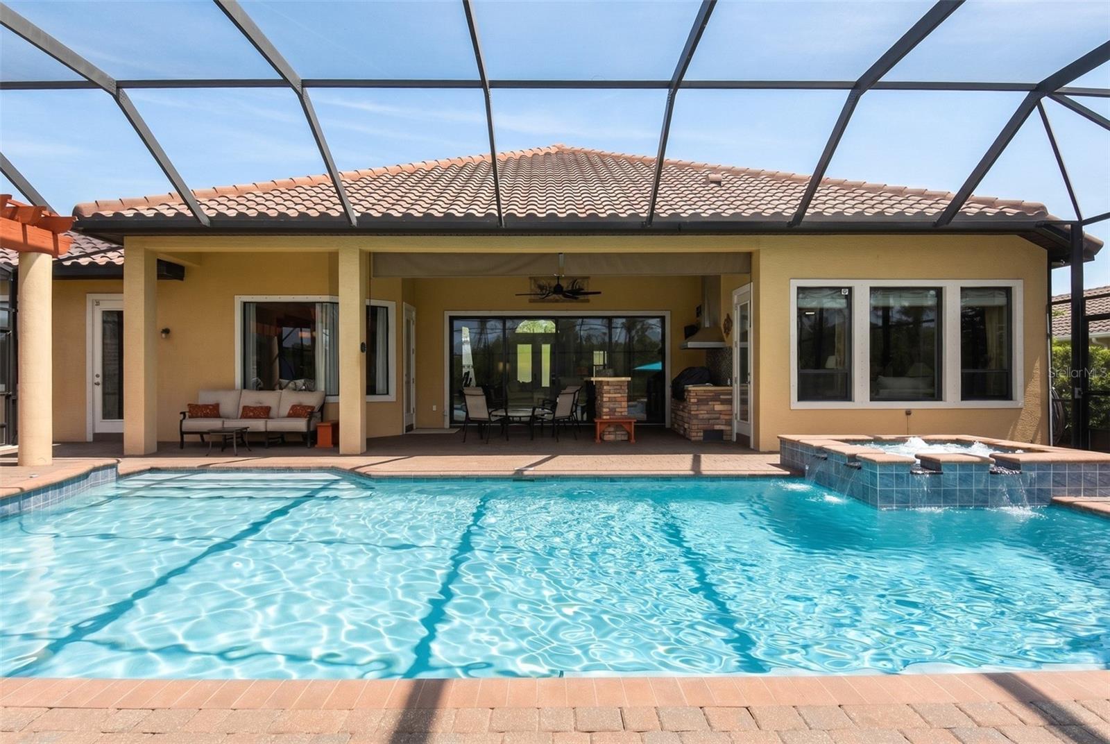 Image 37 of 70 For 204 Willow Oak Way