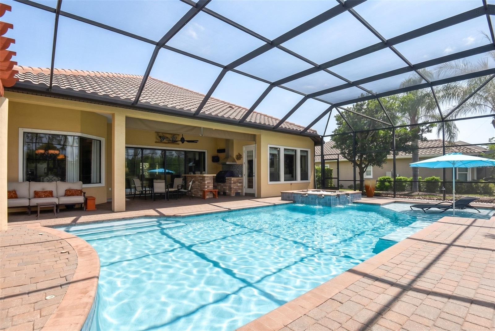 Image 5 of 70 For 204 Willow Oak Way