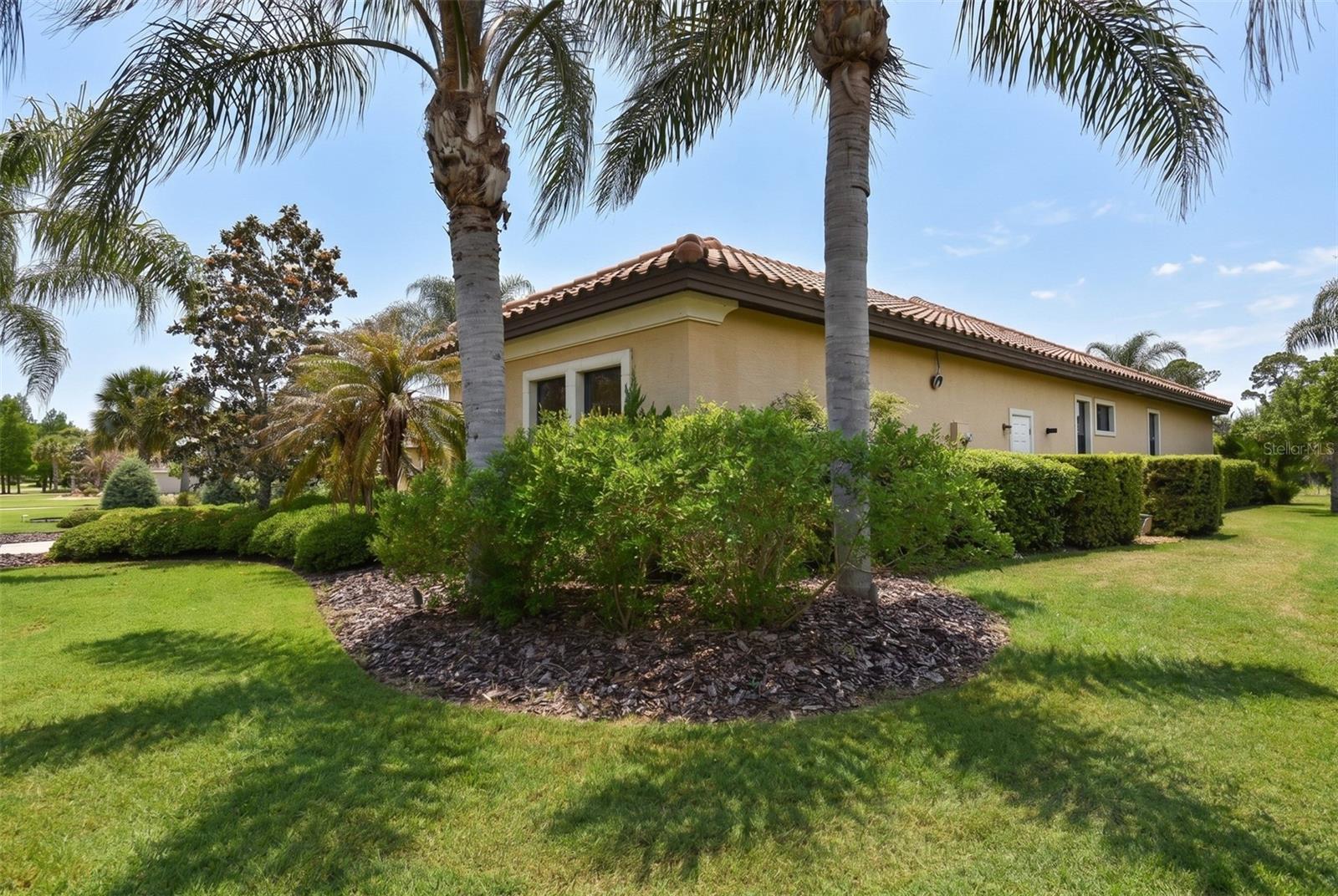 Image 52 of 70 For 204 Willow Oak Way