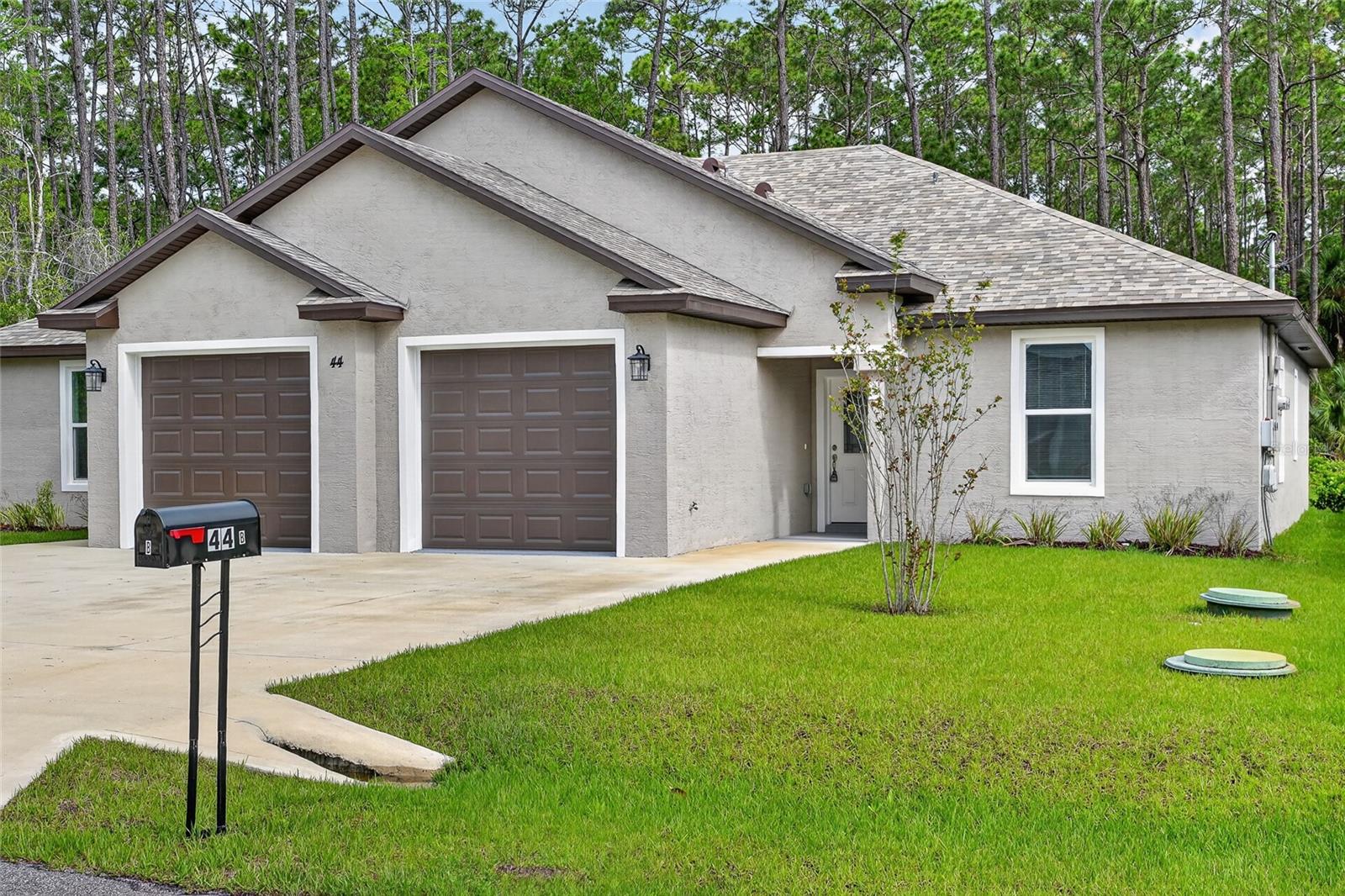 Image 2 of 15 For 44 Regency Drive A