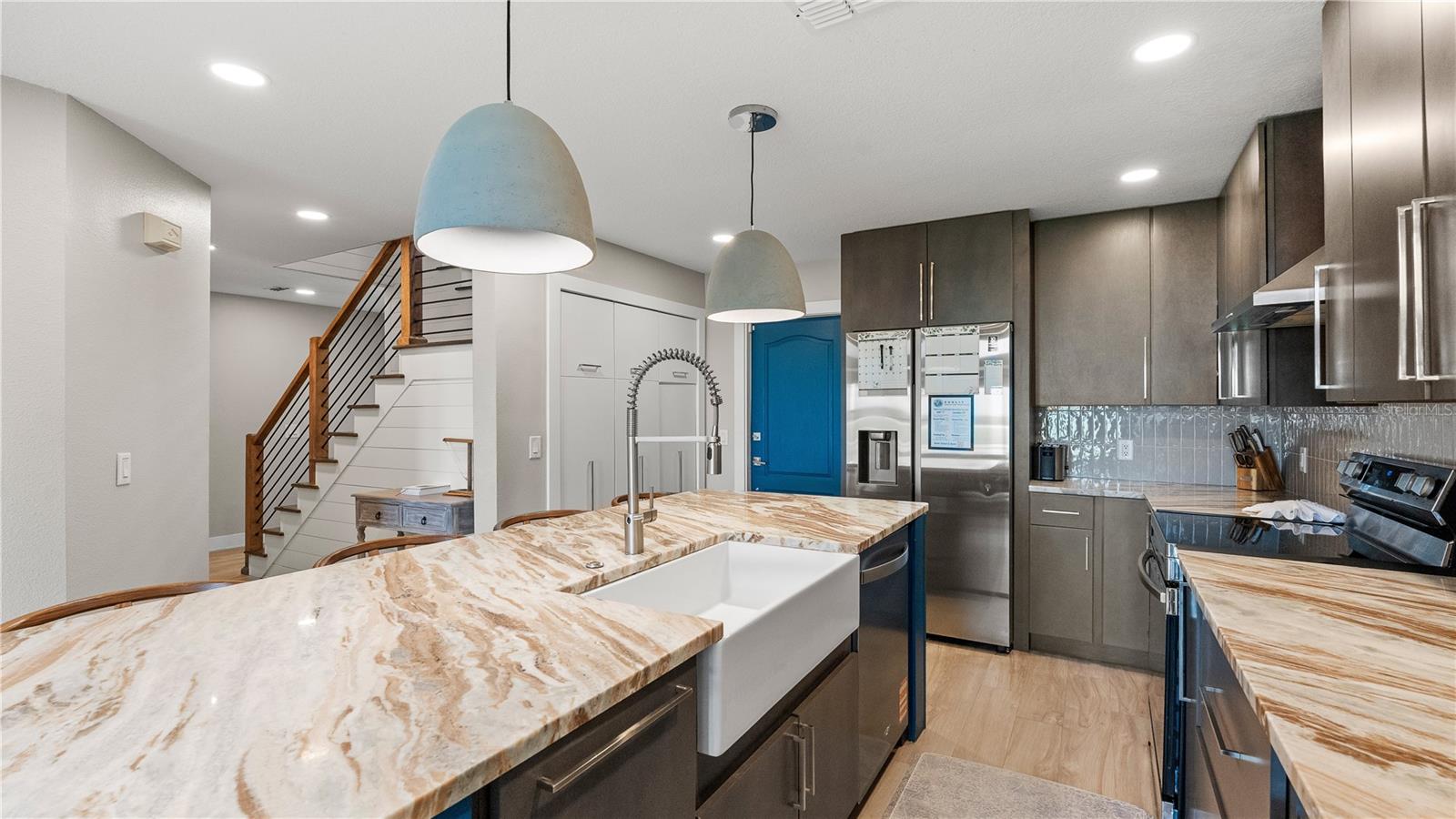 Image 13 of 92 For 3400 Ocean Shore Boulevard 4