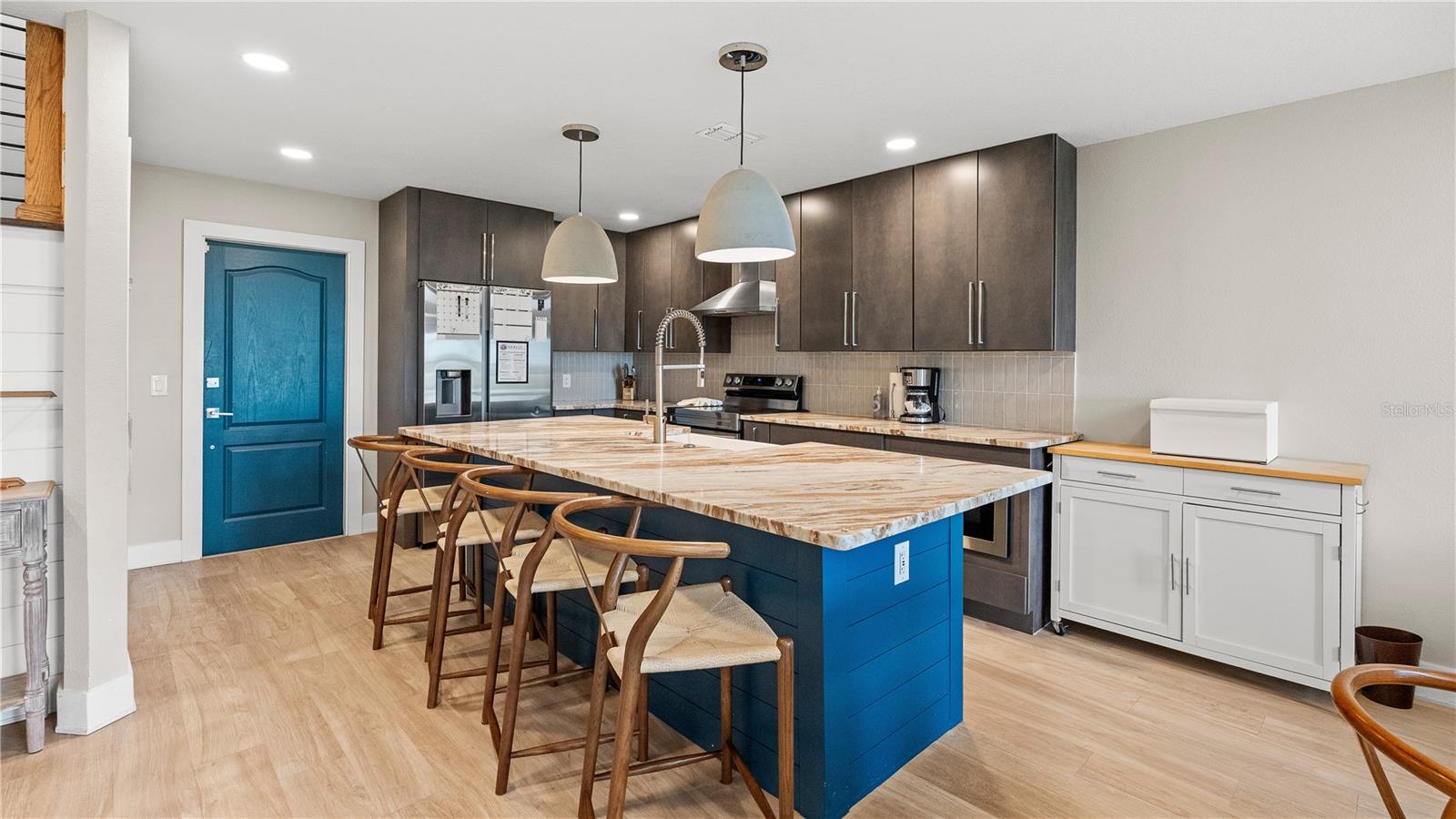 Image 16 of 92 For 3400 Ocean Shore Boulevard 4