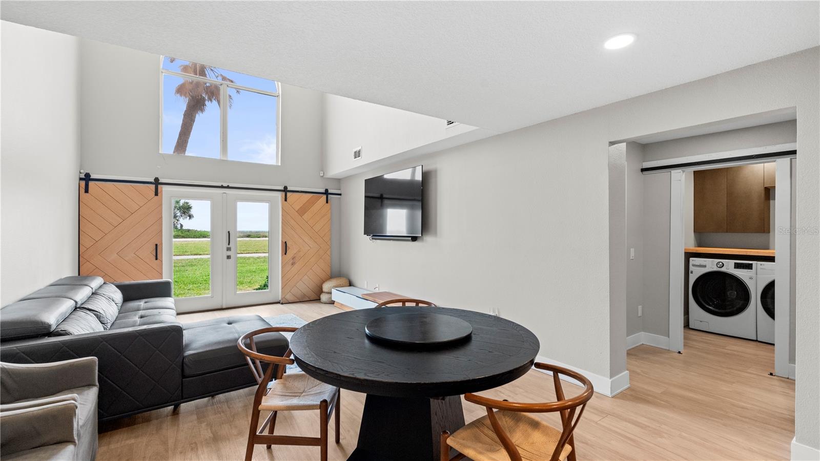 Image 19 of 92 For 3400 Ocean Shore Boulevard 4