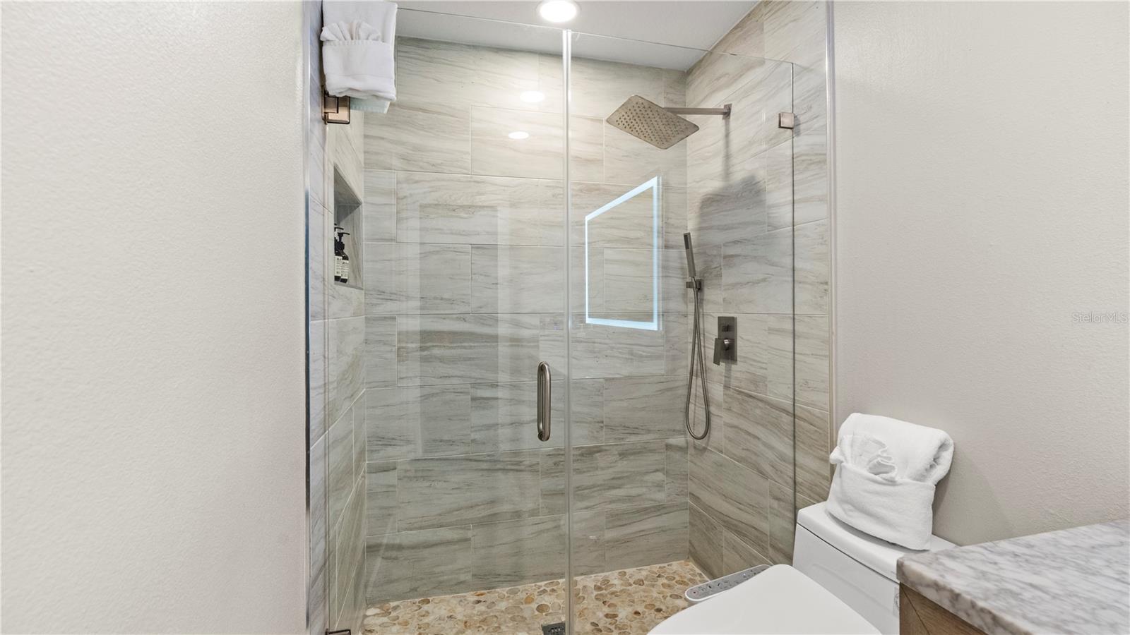 Image 29 of 92 For 3400 Ocean Shore Boulevard 4