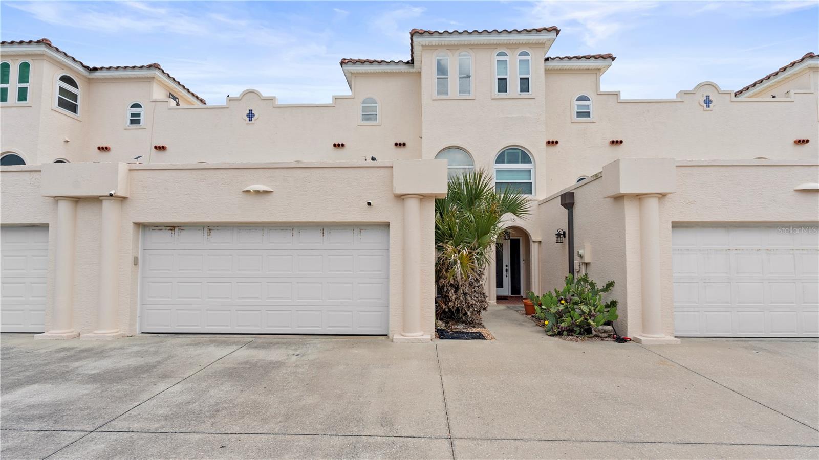 Image 4 of 92 For 3400 Ocean Shore Boulevard 4