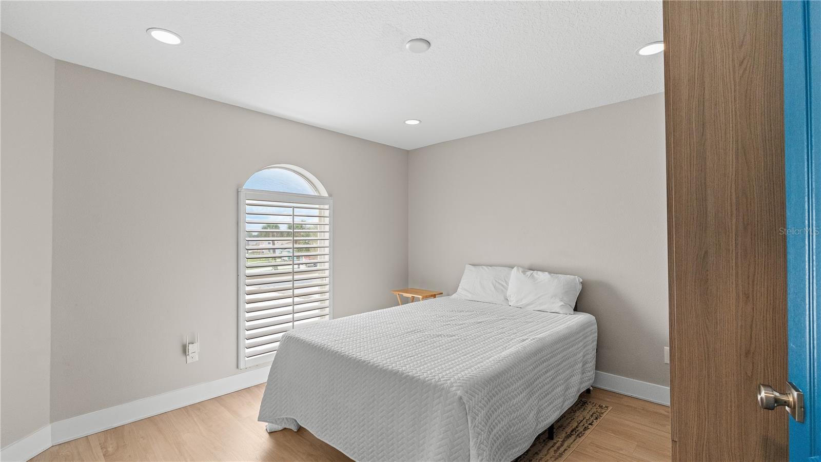 Image 53 of 92 For 3400 Ocean Shore Boulevard 4