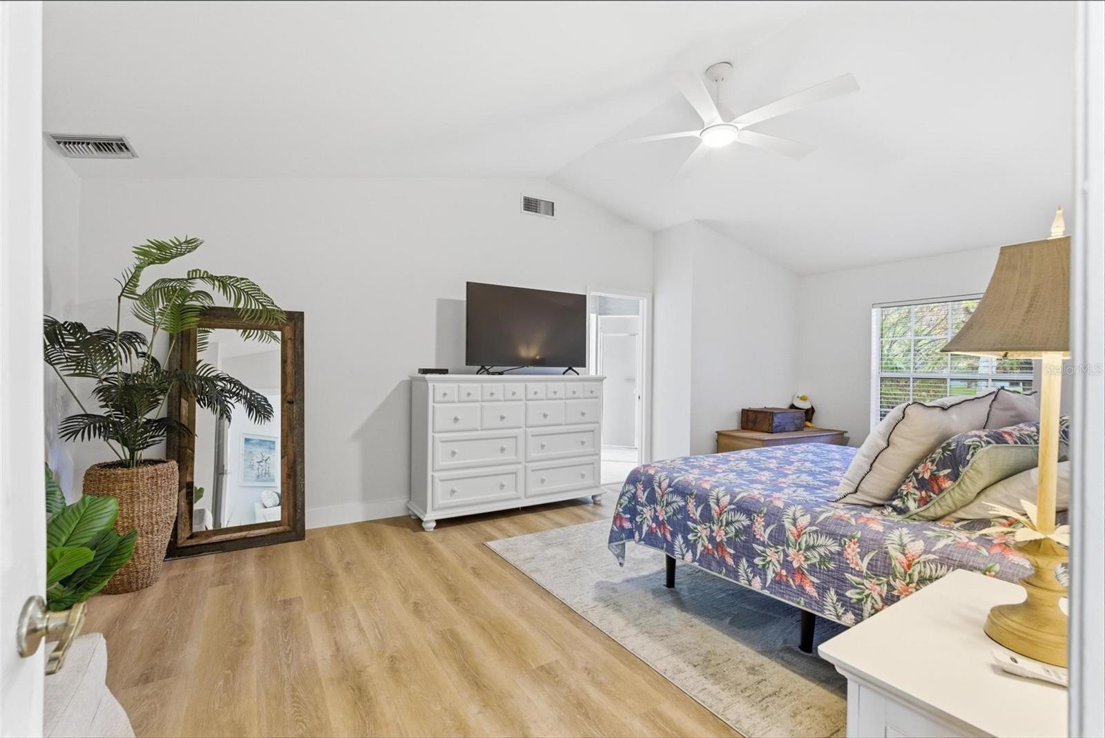 Image 13 of 36 For 4589 Alder Drive