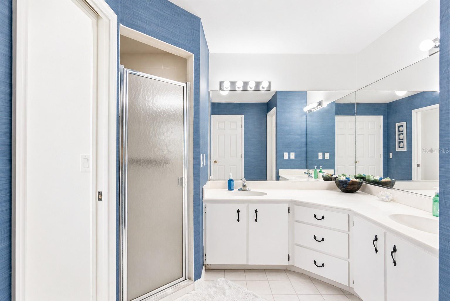 Image 17 of 36 For 4589 Alder Drive