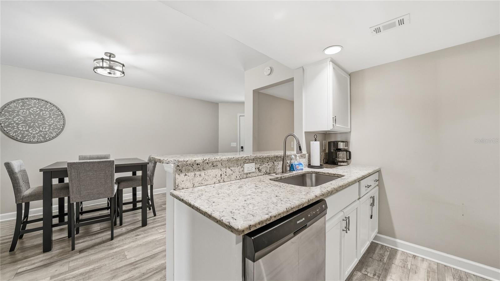 Image 12 of 52 For 3904 Windjammer Lane