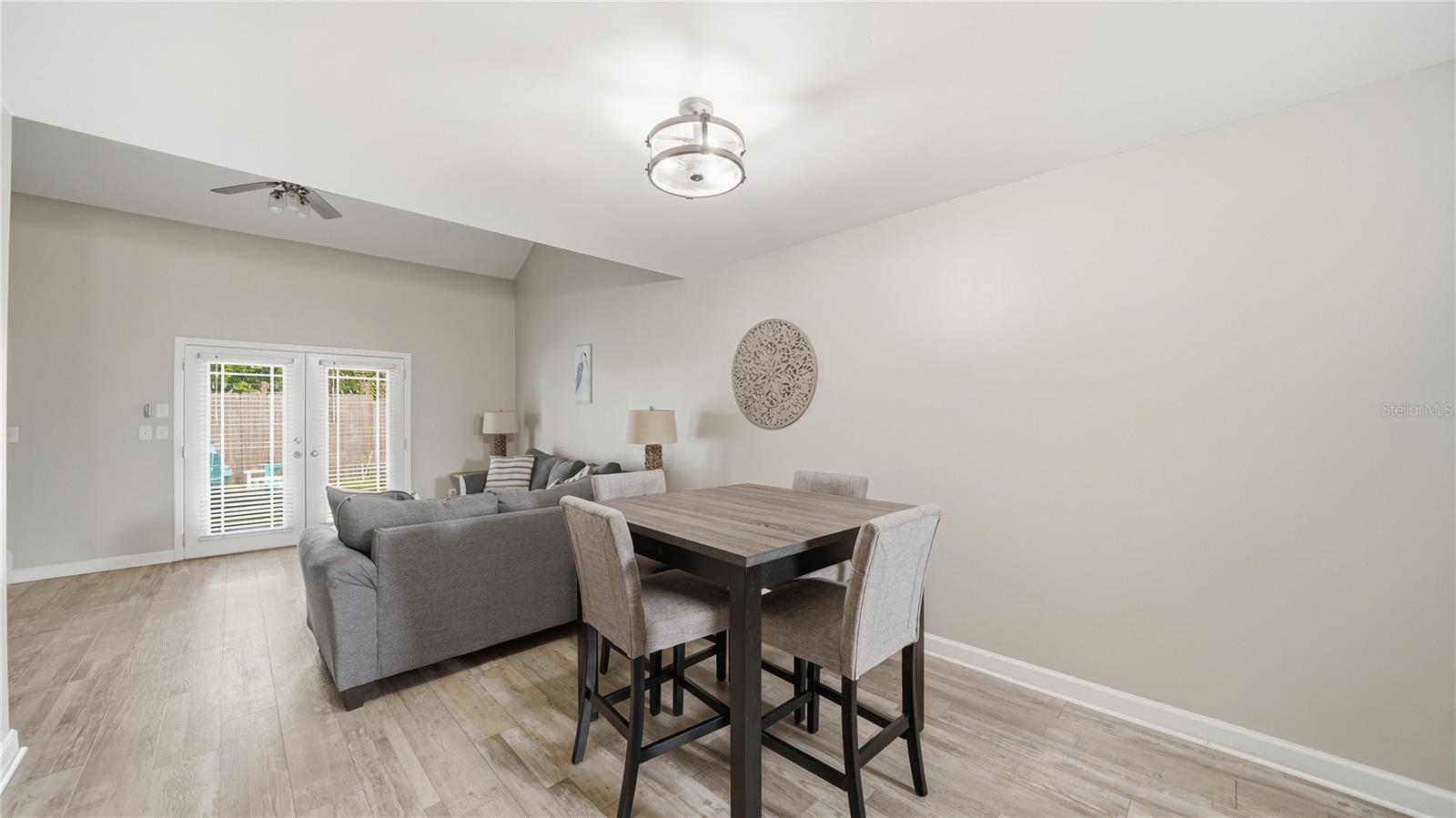 Image 16 of 52 For 3904 Windjammer Lane
