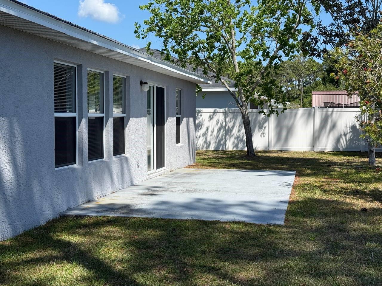 Image 9 of 11 For 121 Lindsay Drive