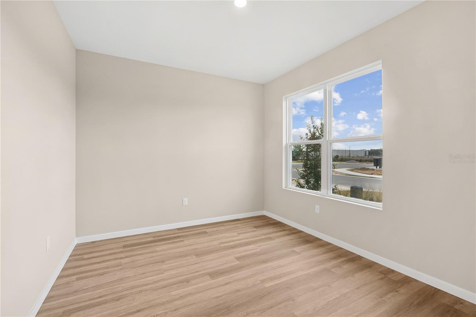 Image 19 of 30 For 90 Springwood Drive