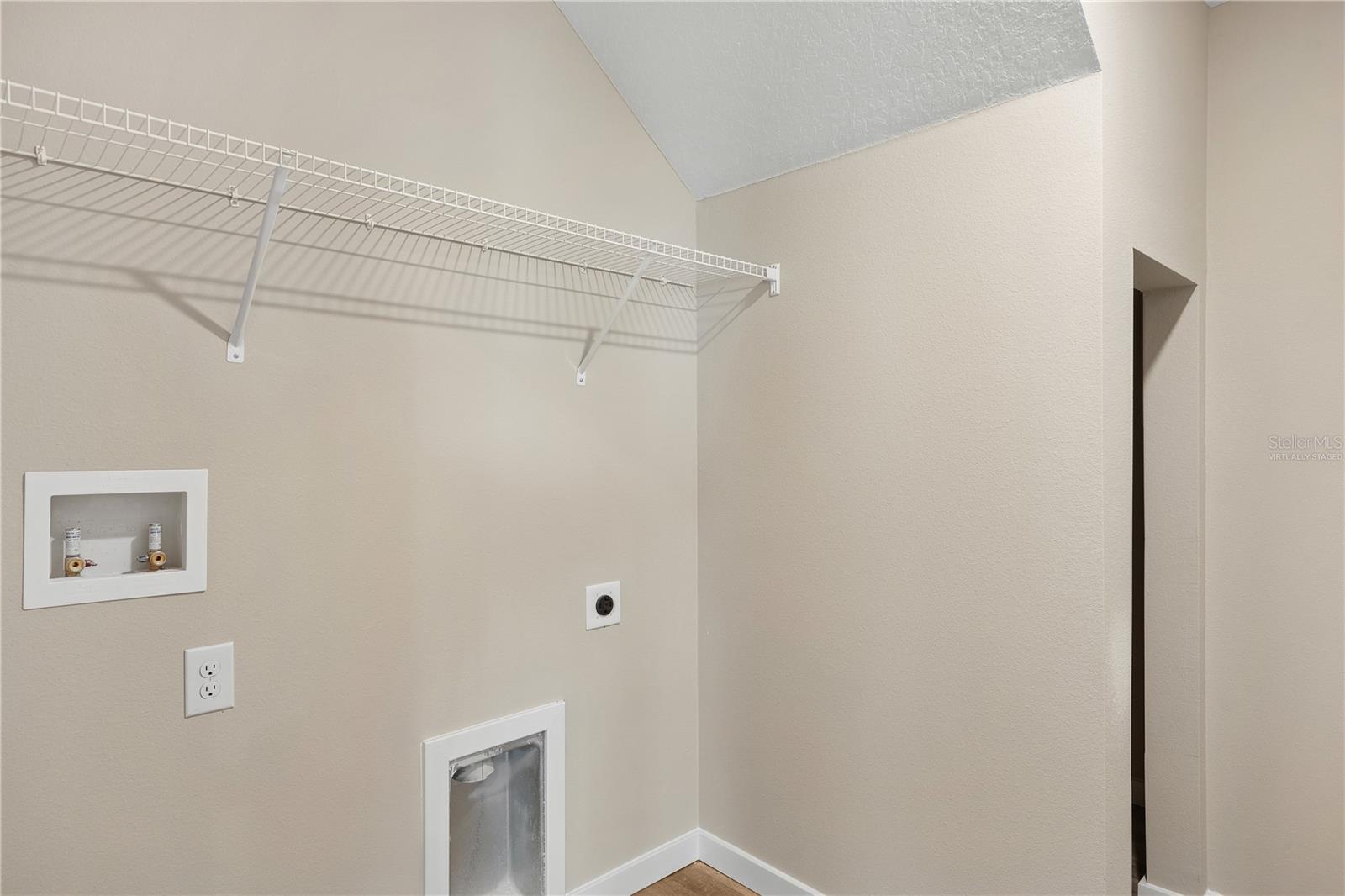 Image 7 of 30 For 90 Springwood Drive