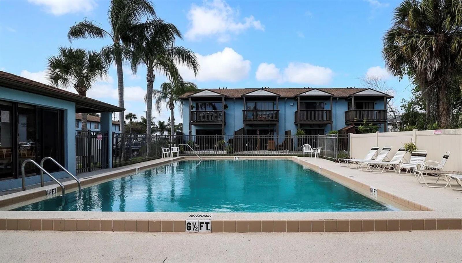 Image 17 of 33 For 3333 Ridgewood Avenue 9c