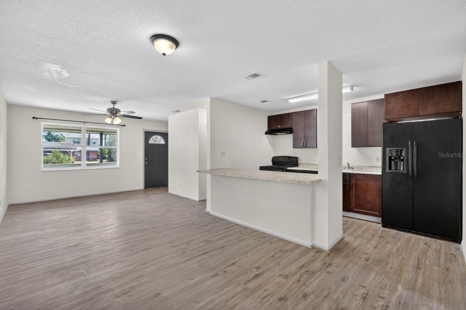 Image 11 of 42 For 1060 Patrick Circle