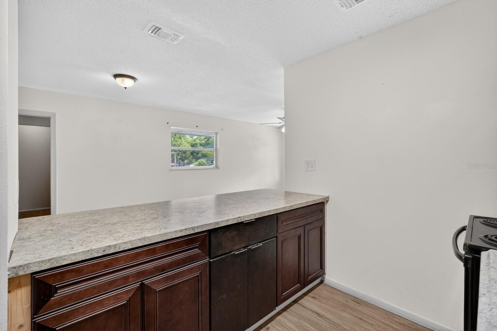 Image 16 of 42 For 1060 Patrick Circle