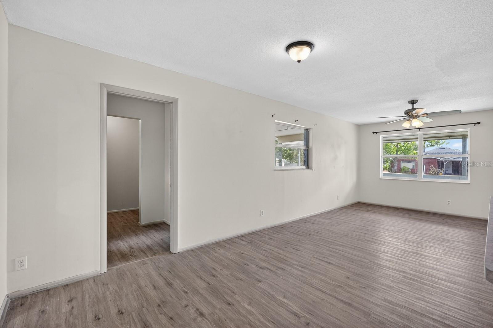 Image 7 of 42 For 1060 Patrick Circle