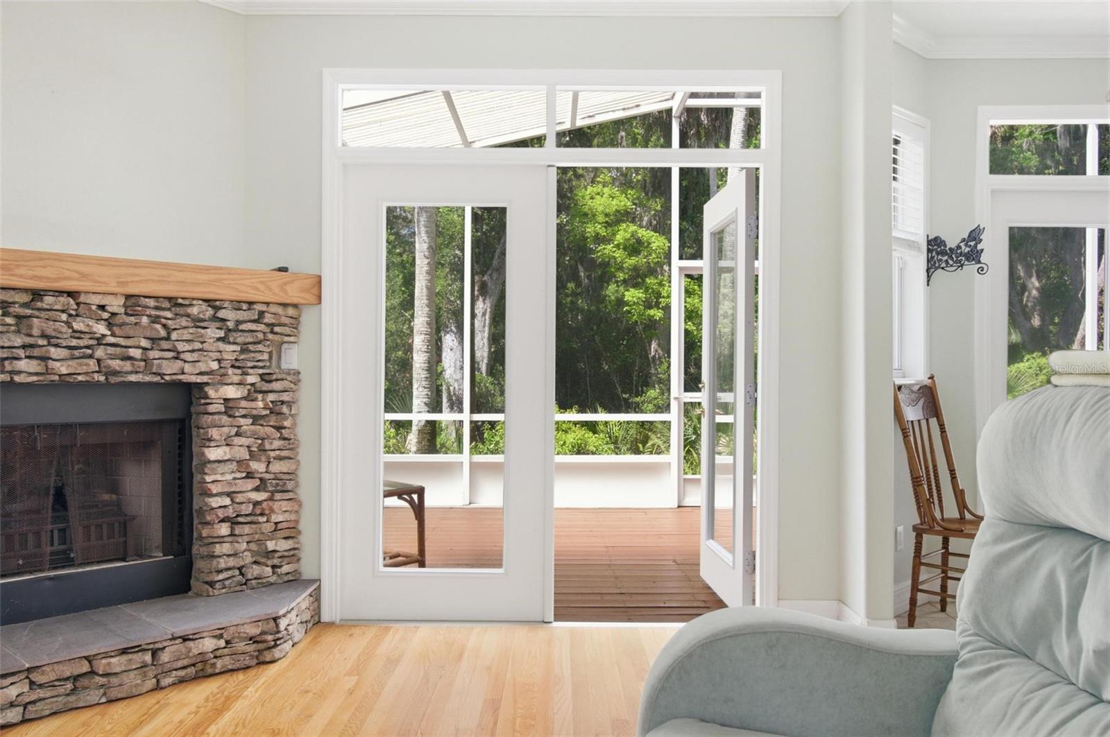 Image 10 of 47 For 9 Whitehall Court