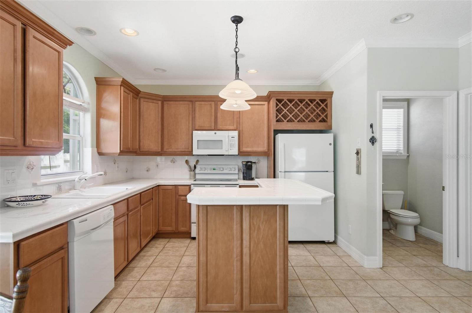 Image 14 of 47 For 9 Whitehall Court