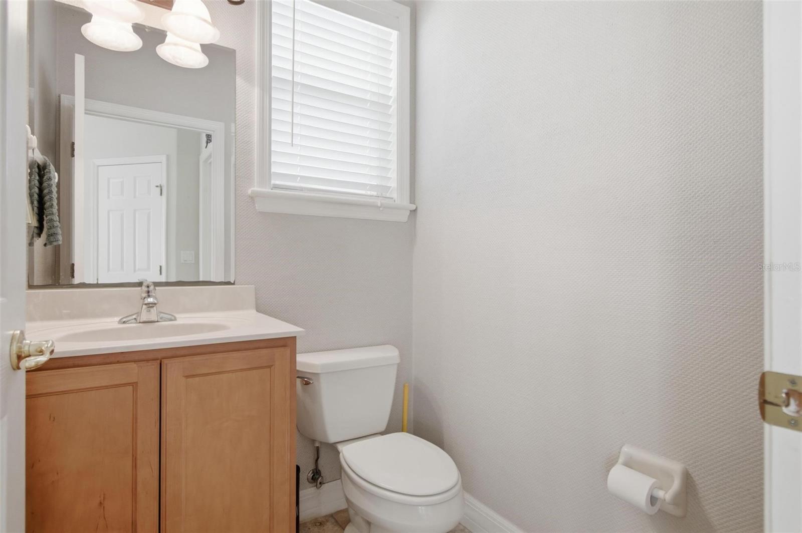 Image 18 of 47 For 9 Whitehall Court