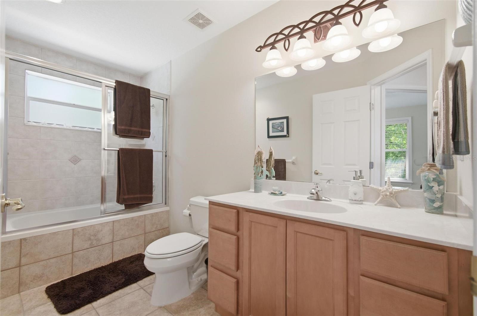 Image 35 of 47 For 9 Whitehall Court