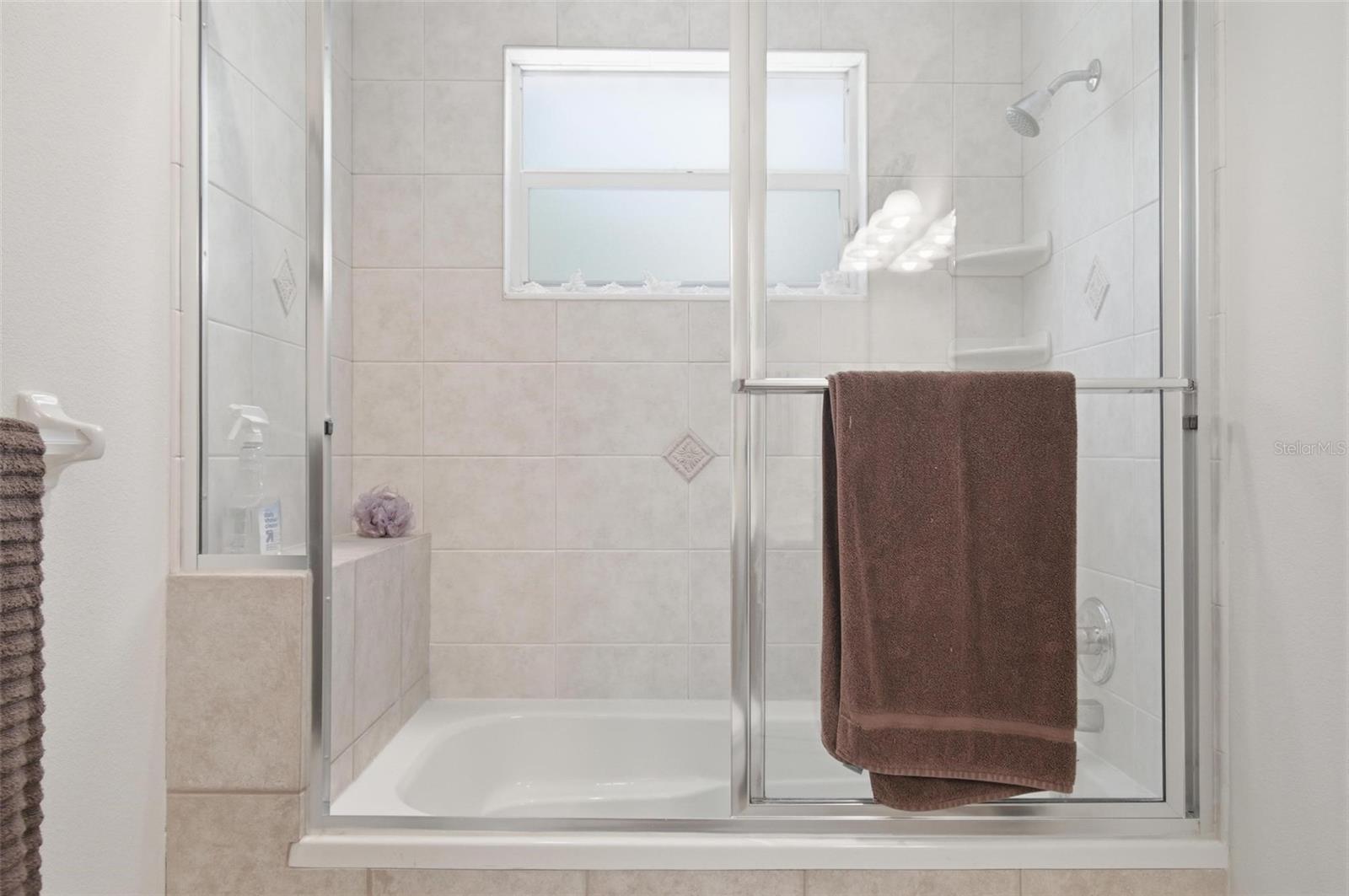 Image 36 of 47 For 9 Whitehall Court