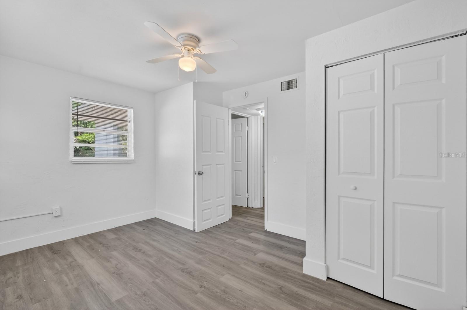 Image 11 of 29 For 2425 Anastasia Drive