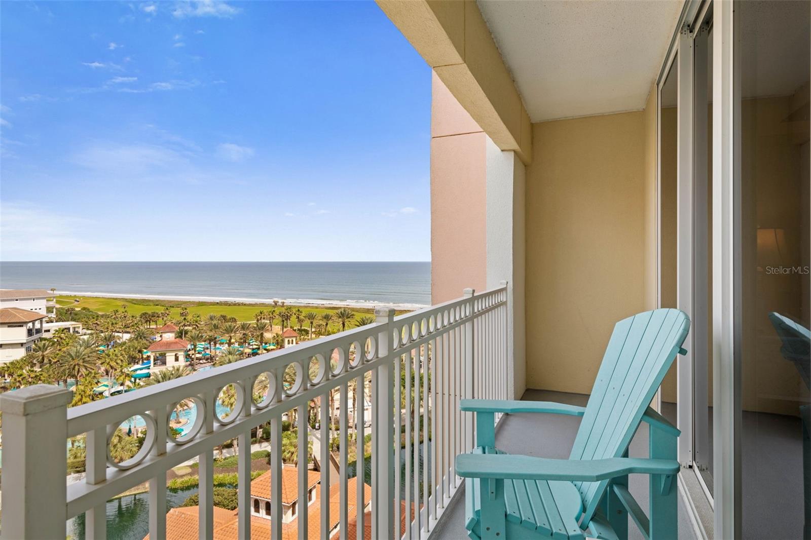 Image 11 of 80 For 200 Ocean Crest Drive 906