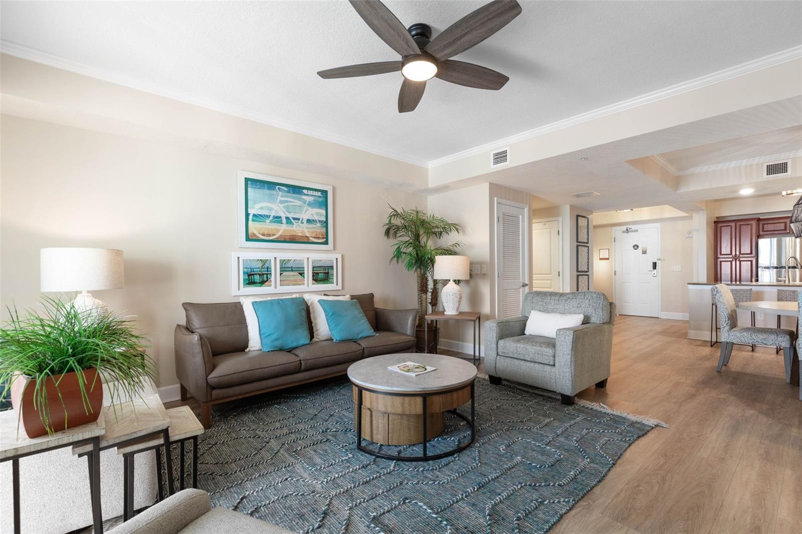 Image 14 of 80 For 200 Ocean Crest Drive 906