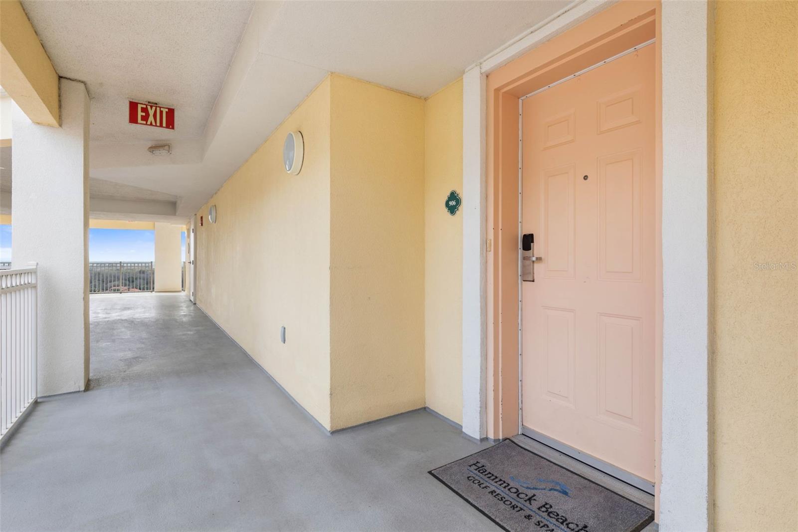 Image 3 of 80 For 200 Ocean Crest Drive 906