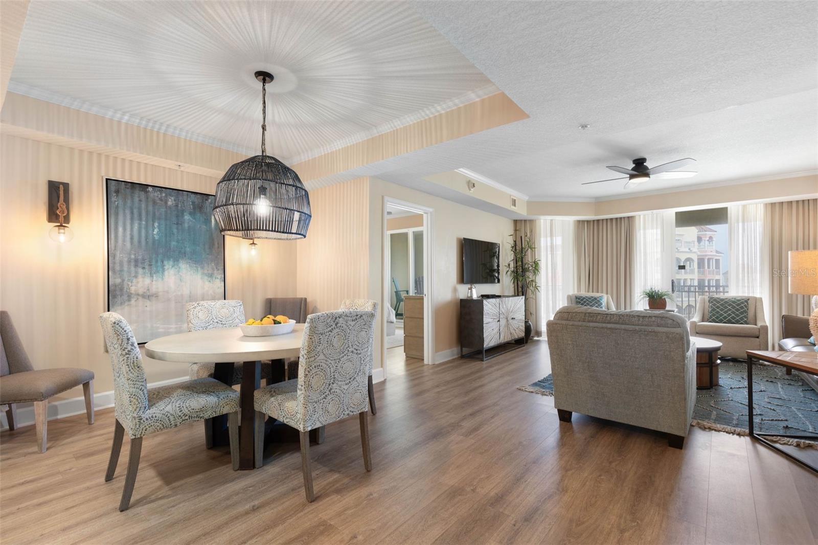 Image 6 of 80 For 200 Ocean Crest Drive 906