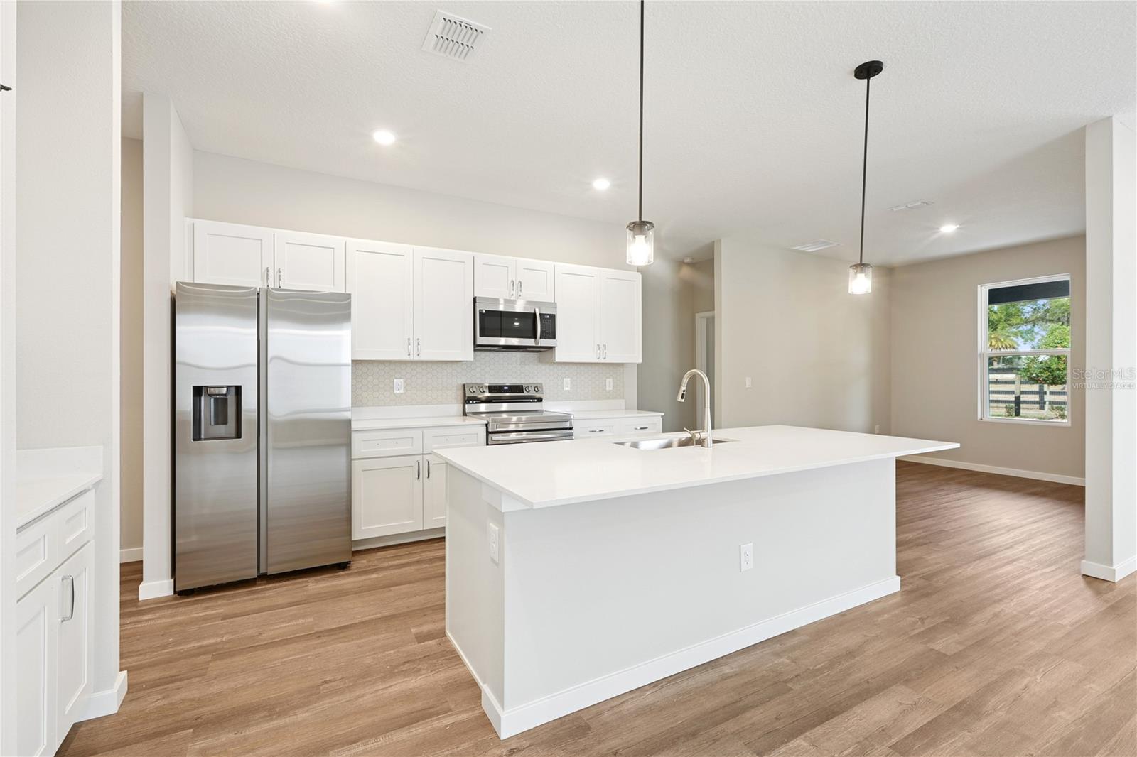 Image 3 of 23 For 88 Springwood Drive