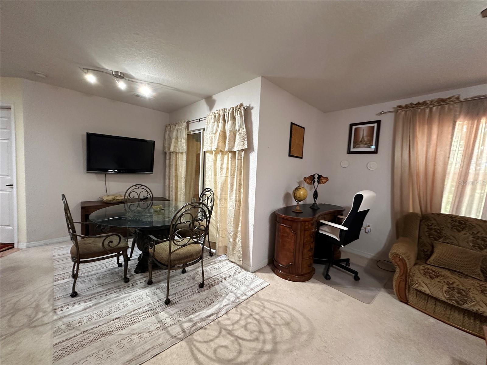 Image 7 of 31 For 4600 Moody Boulevard 8m