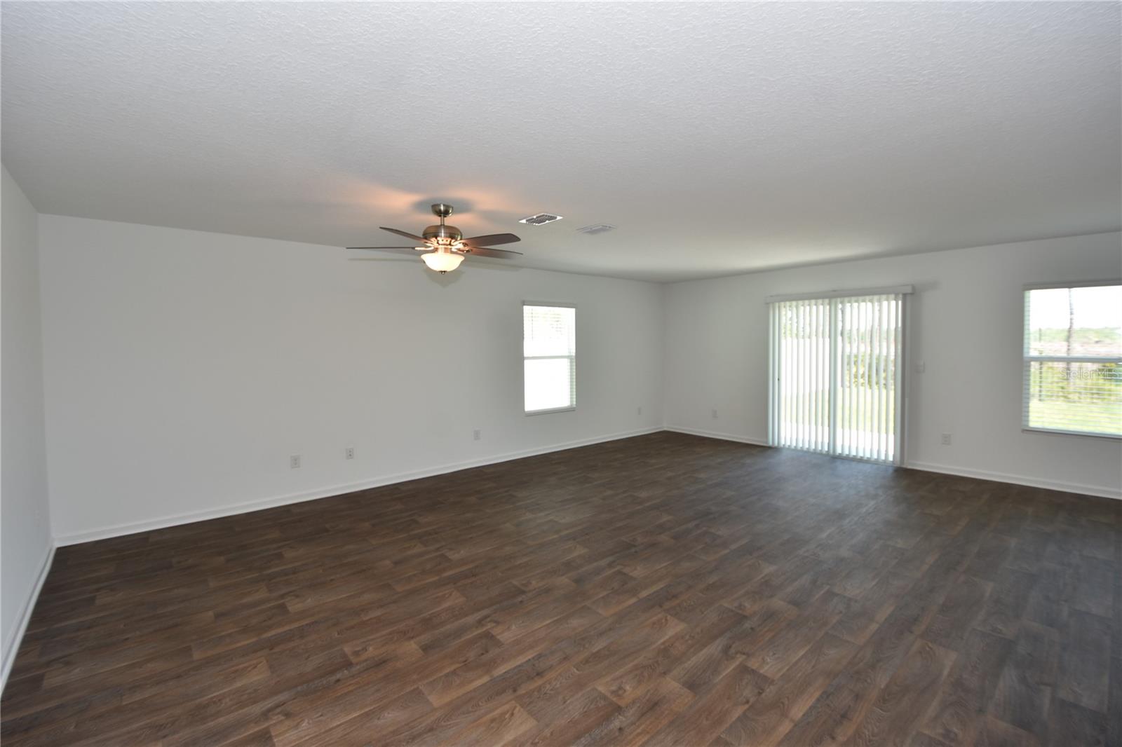 Image 11 of 29 For 9 Springwood Drive