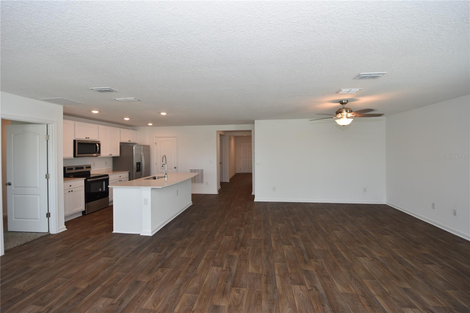 Image 13 of 29 For 9 Springwood Drive