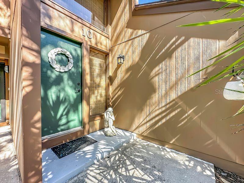 Image 2 of 30 For 10 Oakmont Court 10