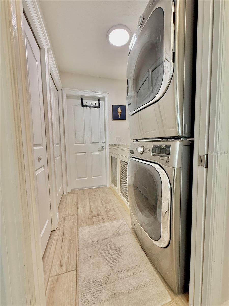 Image 49 of 56 For 112 11th Street