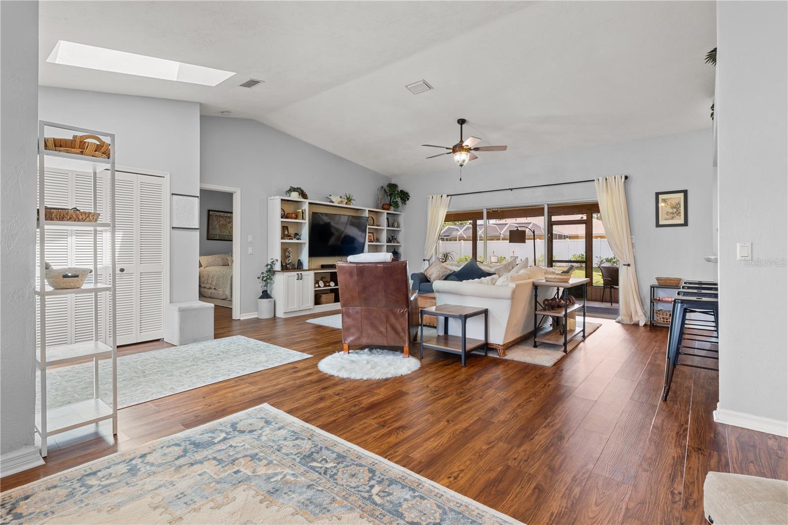 Image 3 of 29 For 28 Westbriar Lane