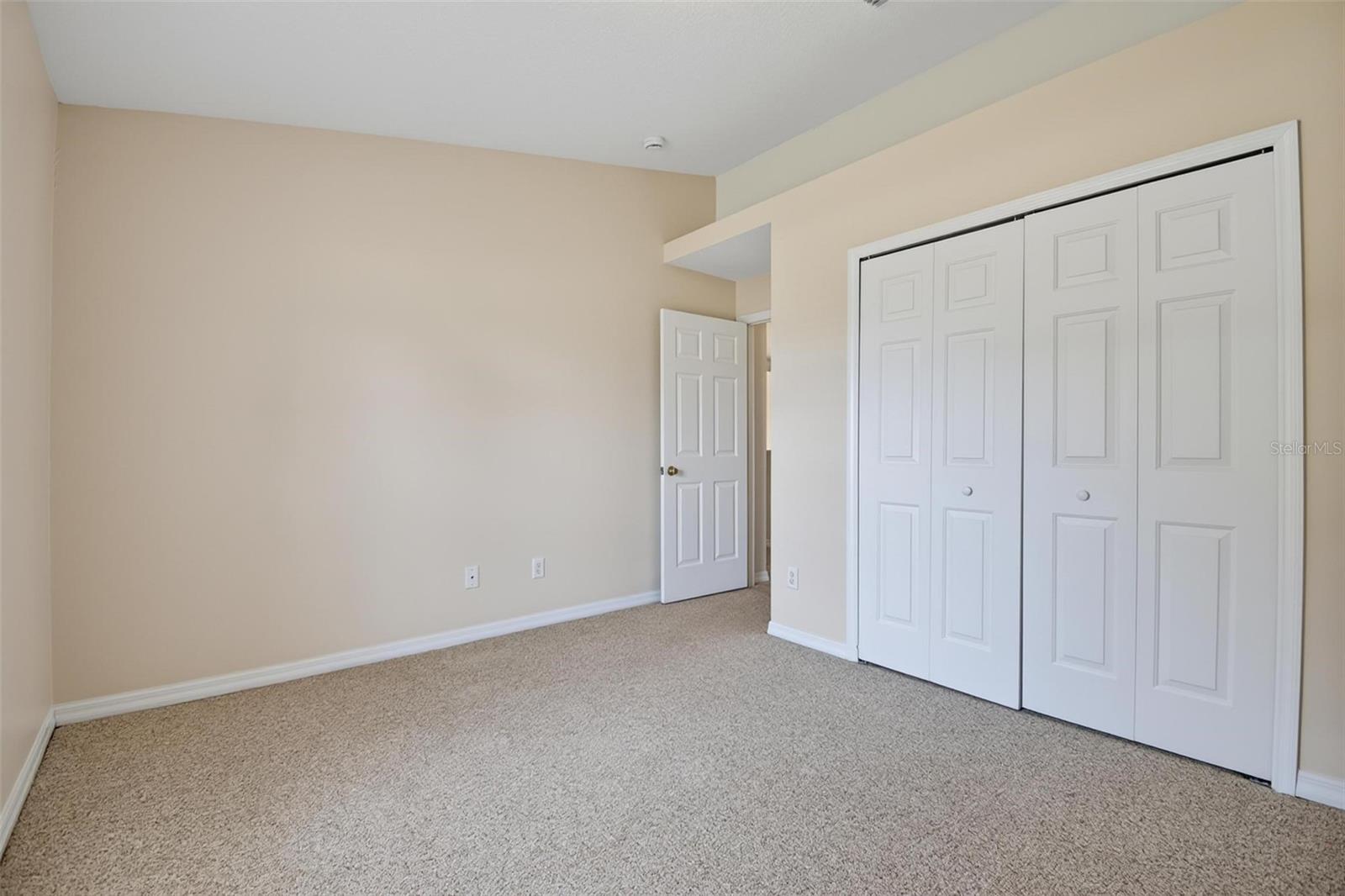 Image 26 of 38 For 83 Lynbrook Drive A