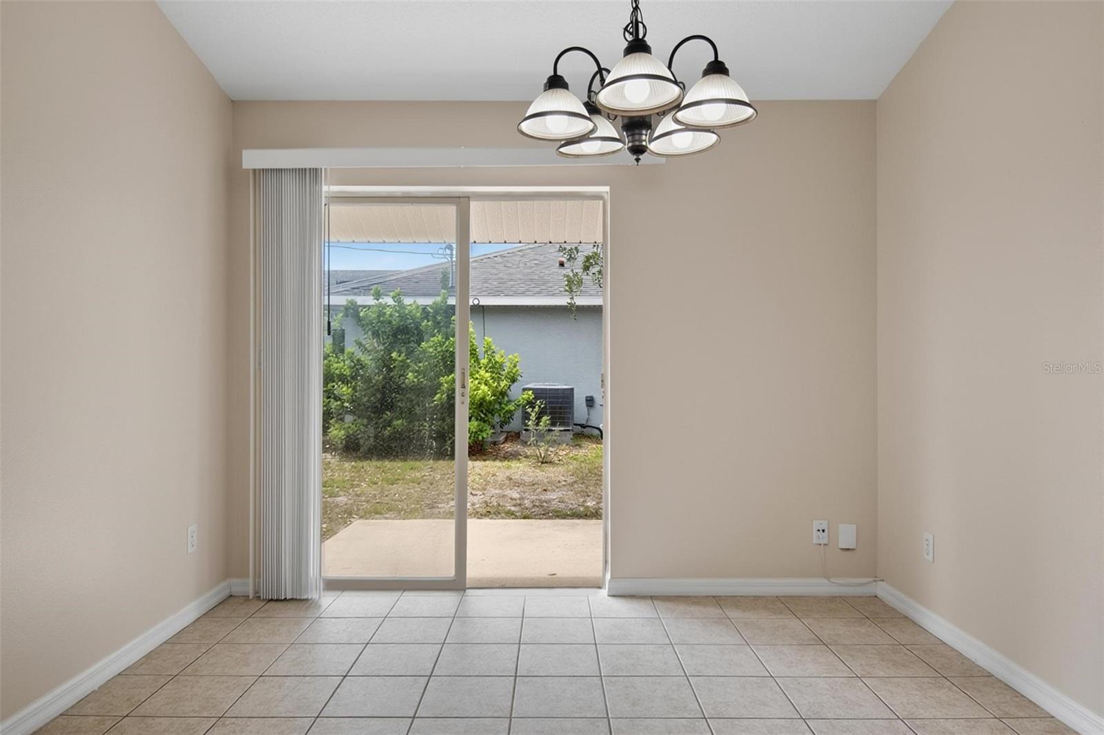 Image 34 of 38 For 83 Lynbrook Drive A