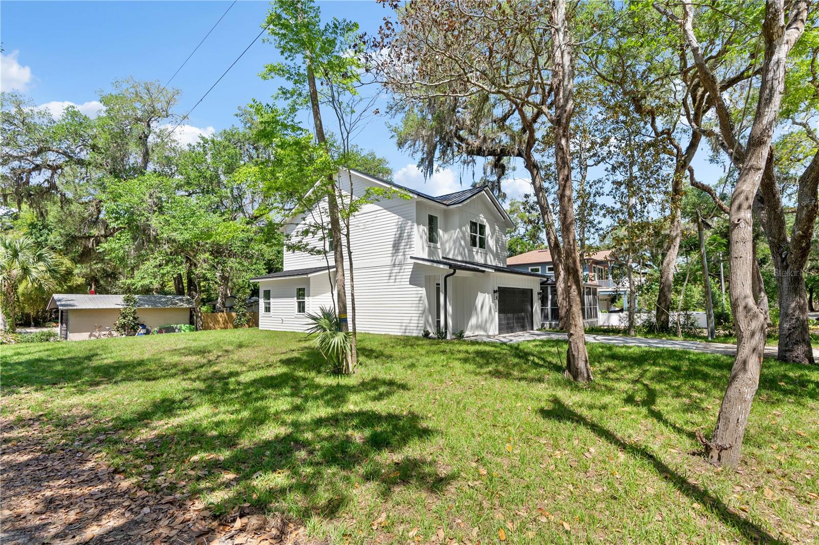 Image 63 of 81 For 2 Sanchez Avenue