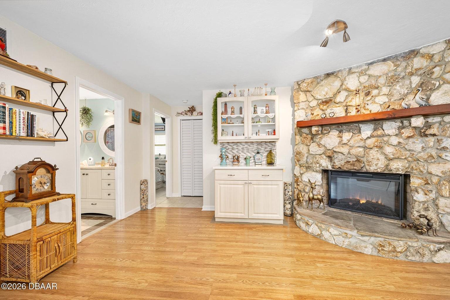 Image 10 of 64 For 4708 Dixie Drive