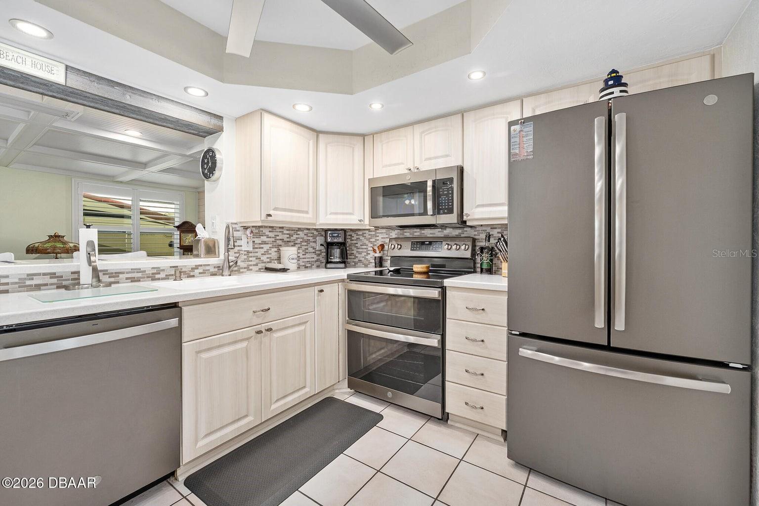 Image 14 of 64 For 4708 Dixie Drive