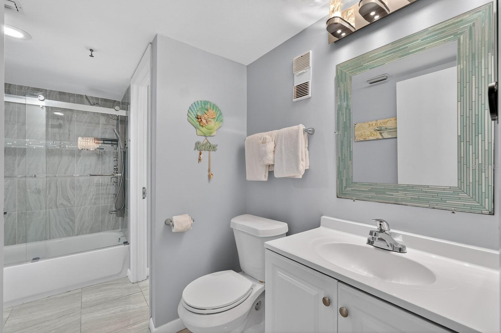 Image 17 of 31 For 421 Atlantic Avenue 409