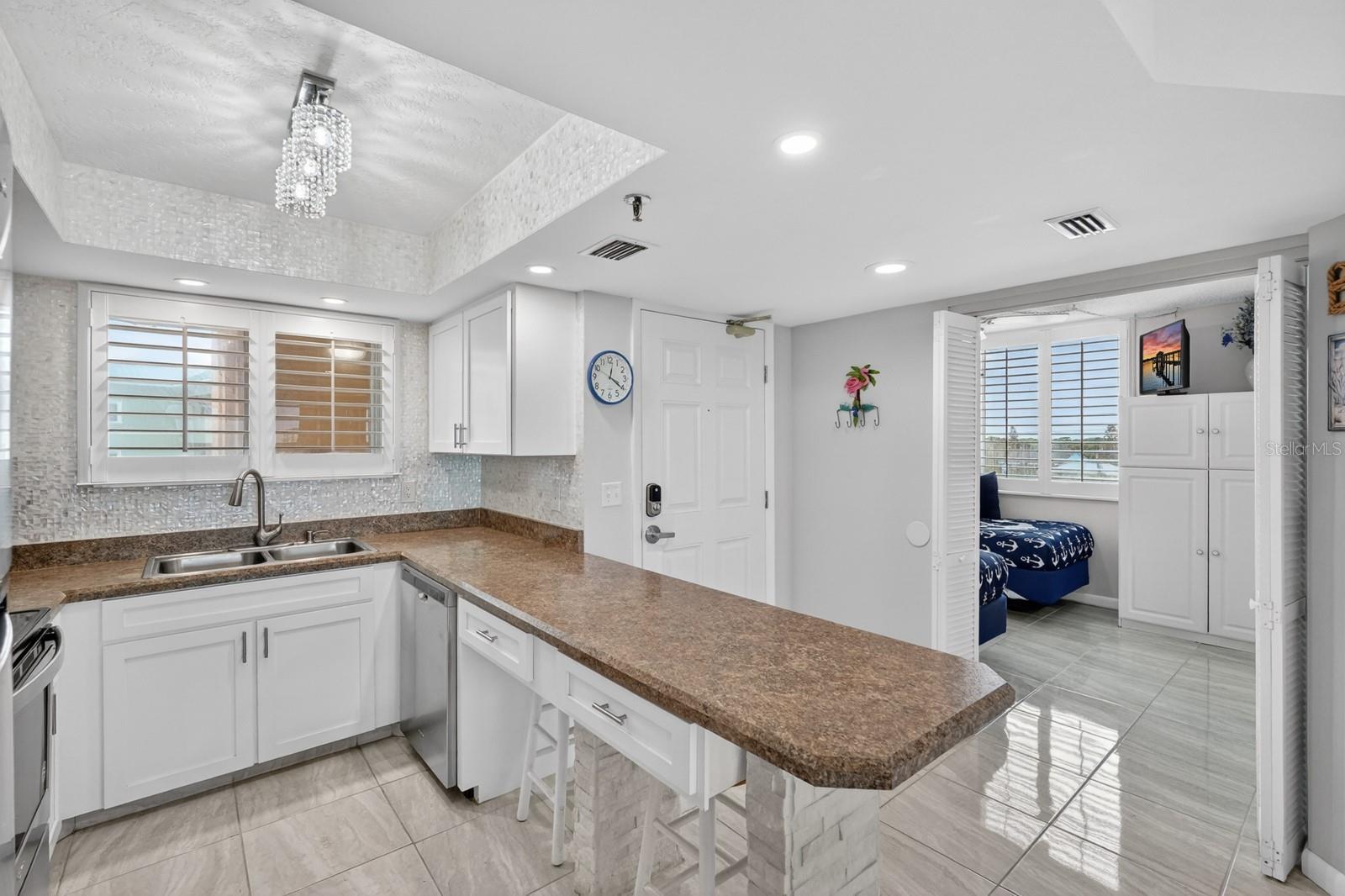 Image 5 of 31 For 421 Atlantic Avenue 409